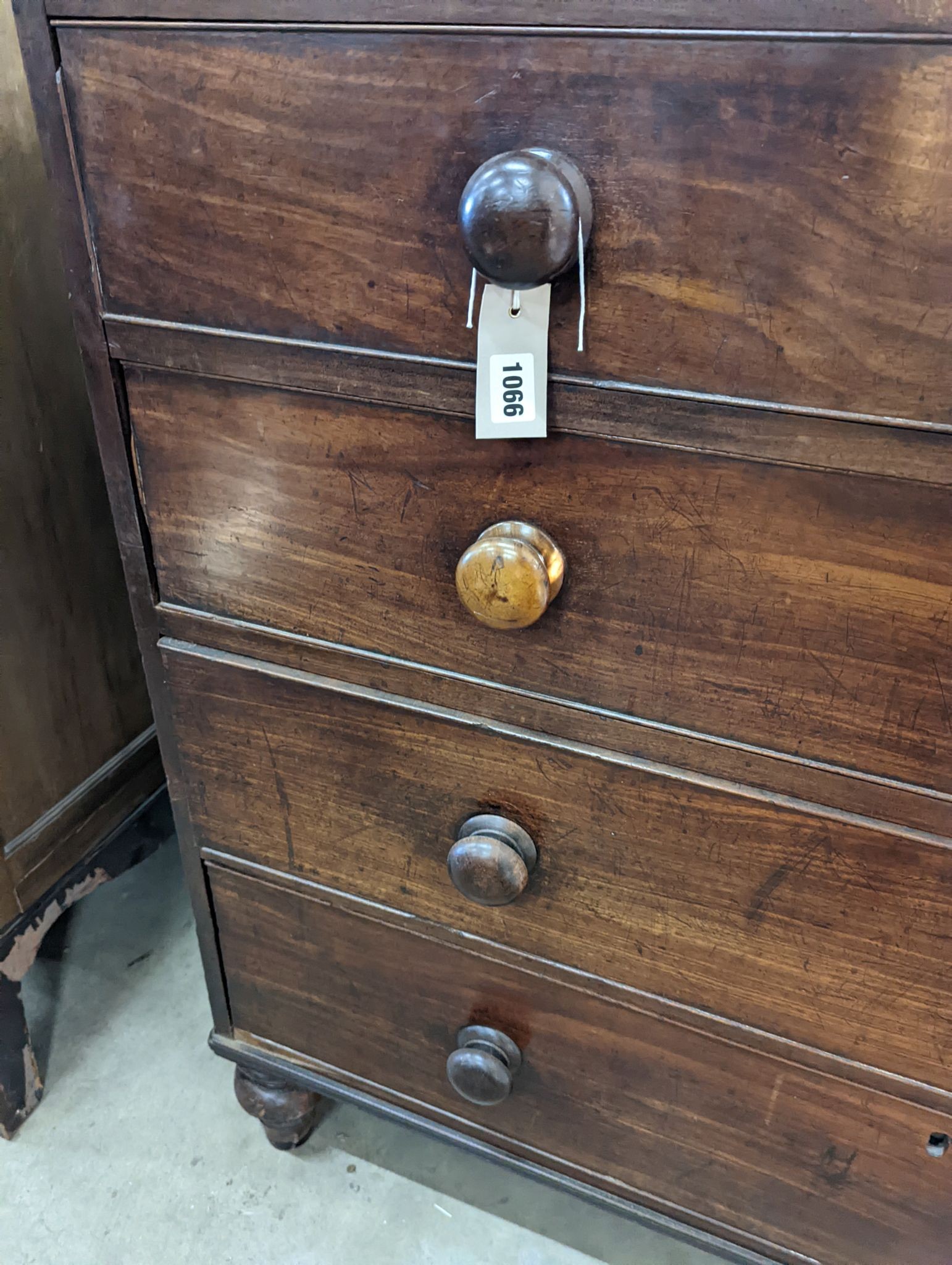 A George IV mahogany chest, width 116cm, depth 54cm, height 106cm